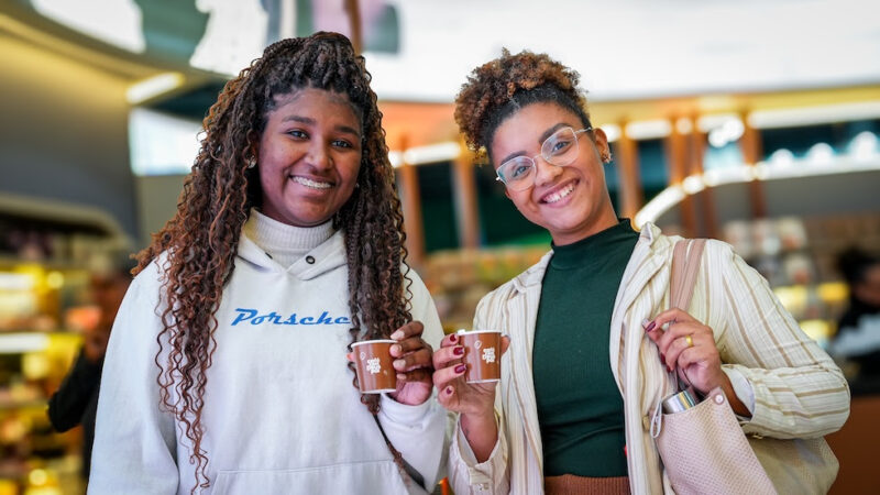 Café com Deus Pai 2026 convida leitores a espalhar Porções Diárias de Amor